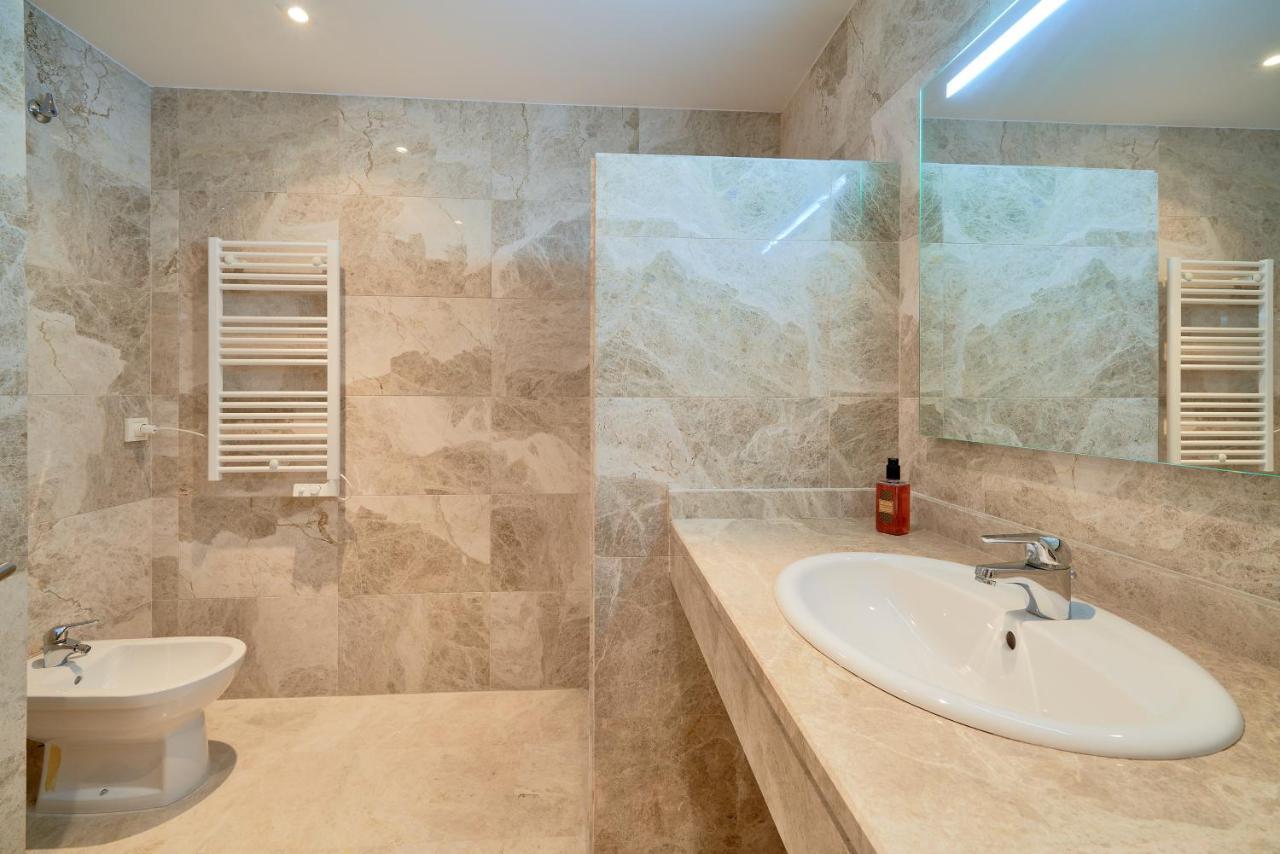 Alterhome Apartamento Con Piscina Maria Zambrano มาลากา ภายนอก รูปภาพ