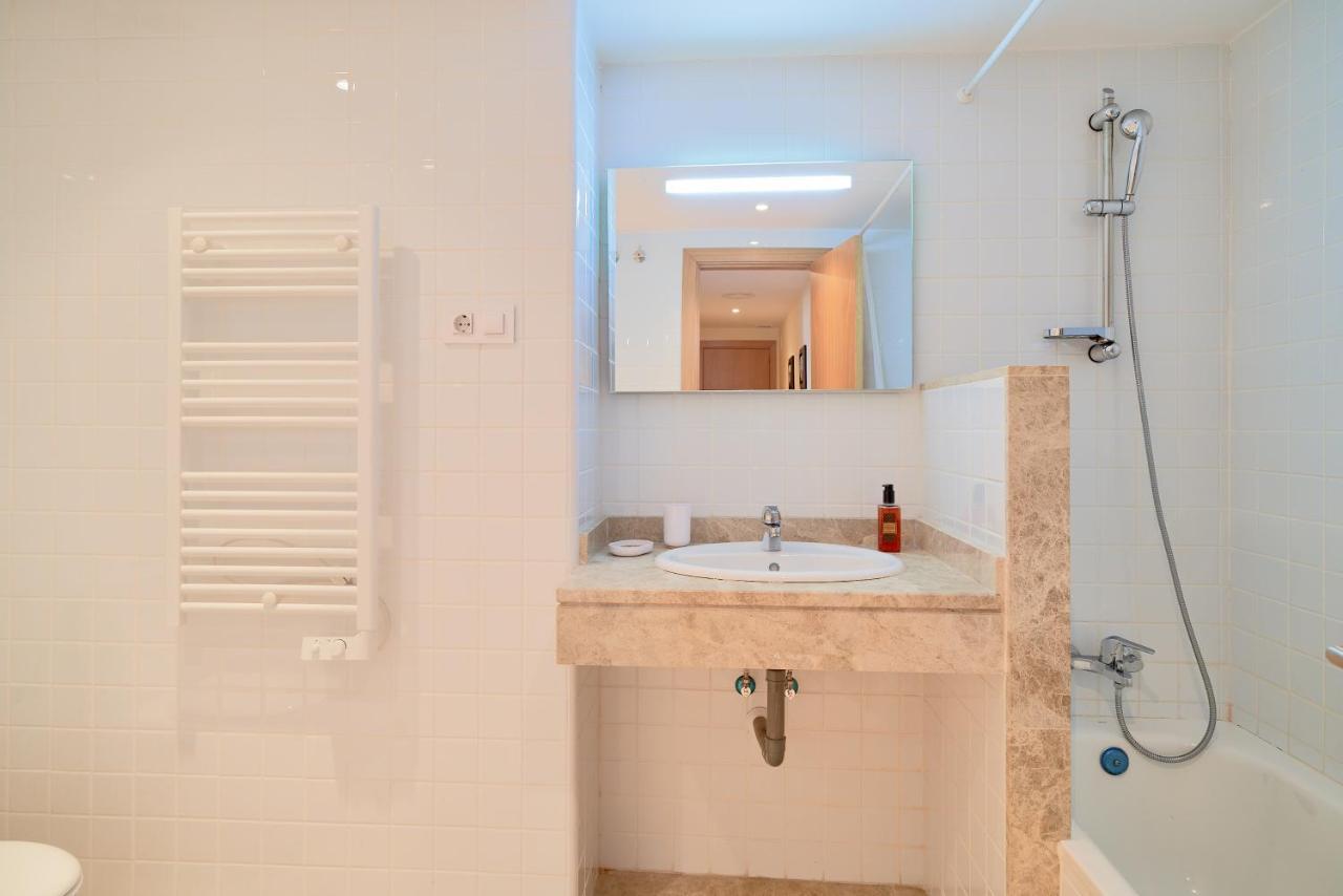 Alterhome Apartamento Con Piscina Maria Zambrano มาลากา ภายนอก รูปภาพ