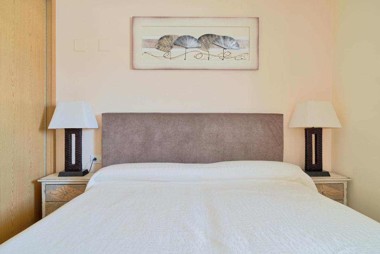 Alterhome Apartamento Con Piscina Maria Zambrano มาลากา ภายนอก รูปภาพ