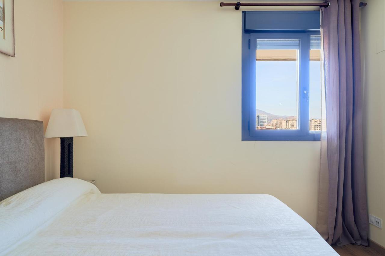 Alterhome Apartamento Con Piscina Maria Zambrano มาลากา ภายนอก รูปภาพ